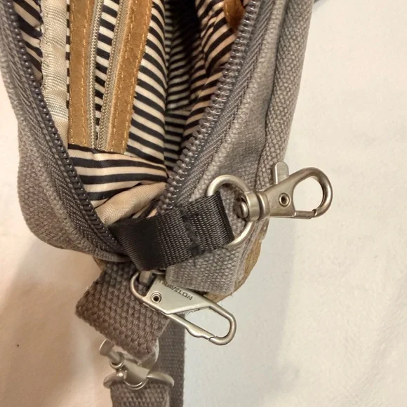 Travelon Anti Theft Heritage Crossbody Bag RFID Travel Purse - Picture 7 of 9